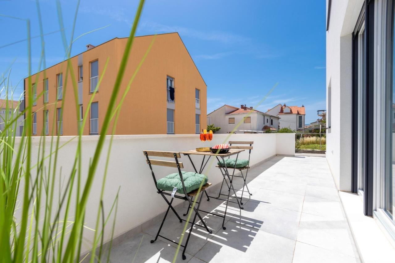 Bonaca Apartments With Terrace And Private Parking Kaštela Buitenkant foto